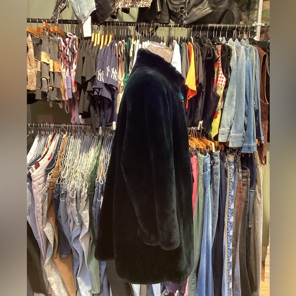 Vintage 1960’s Beaver Green Short coat - Picture 4 of 5